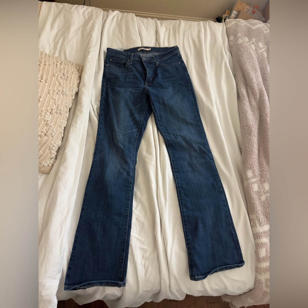 Levi's 315 blue slimming bootcut jeans
